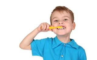 О чём говорит налёт на зубах ребёнка?